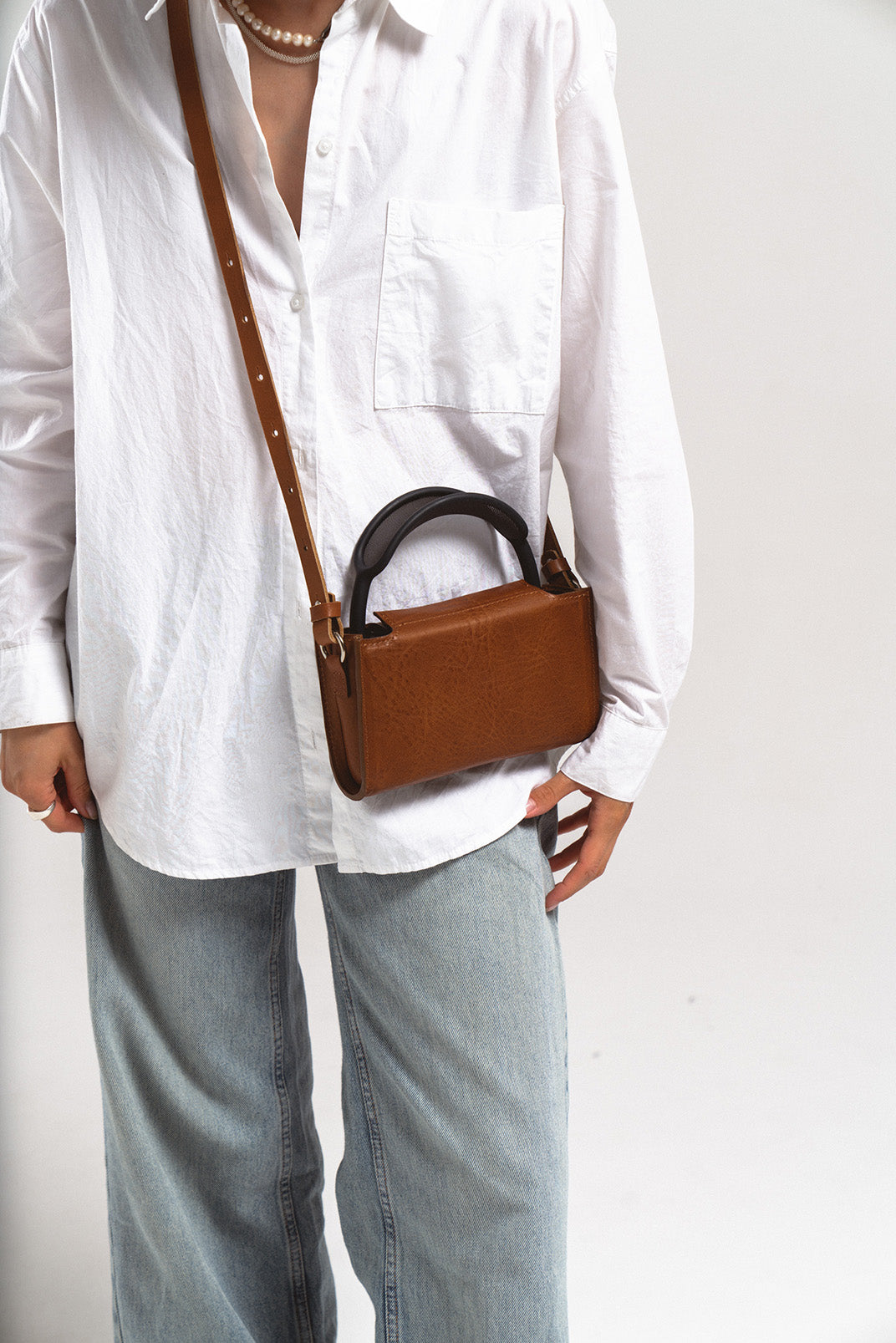 Leather Case for AirPods Max - The Minimalist 3.0 (Mahogany)